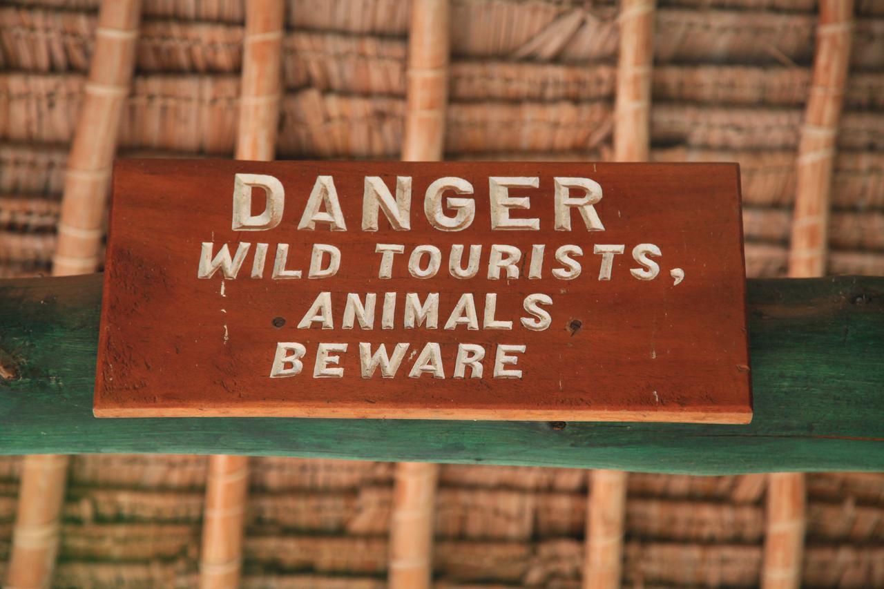 Voi Wildlife Lodge Exterior photo